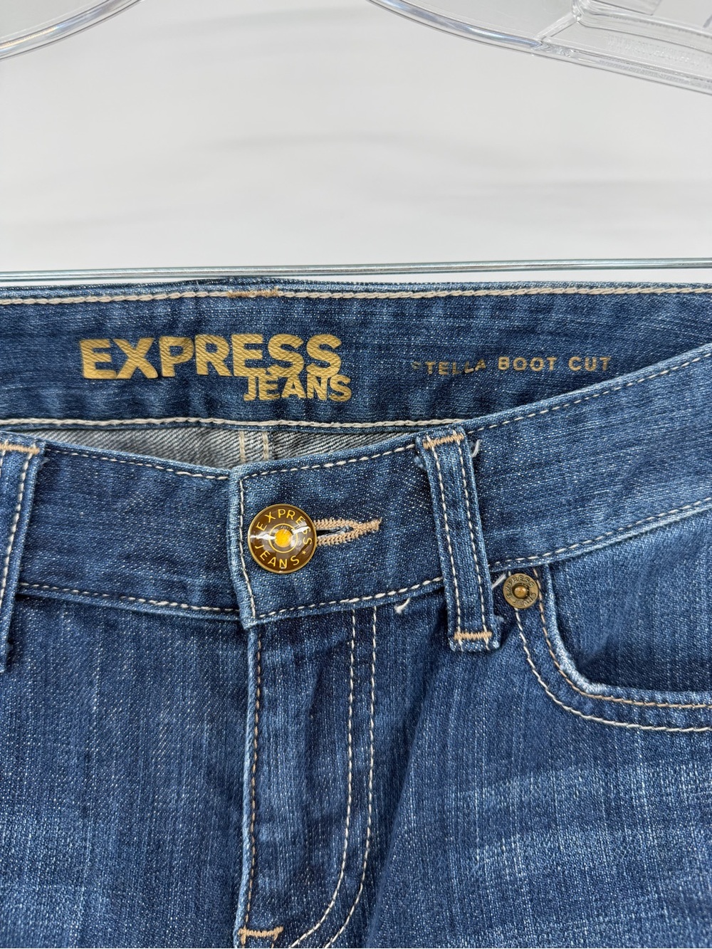 Express Women’s Stella Bootcut Jeans in Medium Wash Embroidered Pockets - Picture 5 of 9
